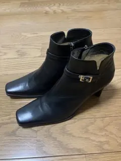 Riz raffinee ショートブーツ レザー 22.5cm