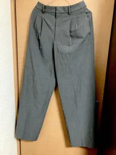 【UNIQLO】グレータックワイドパンツ (Mサイズ)