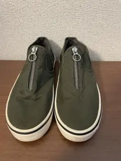 ZARA ジッパー付きスリッポン オリーブグリーンのサムネイル