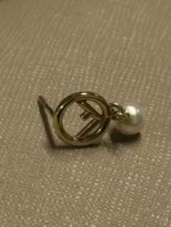 2025年最新】fendi フェンディ ブローチの人気アイテム - メルカリ