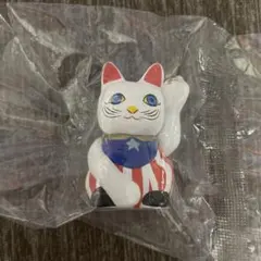 夜の招き猫　現代美術二等兵　千客万来招き猫　ガチャ　アメリカナイズされた招き猫