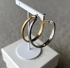 MAISON MARGIELA メゾンマルジェラ ピアス 片耳 MAISON MARGIELA メゾンマルジェラ ピアス 片耳用 ロゴピアス