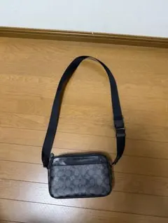 Coach ブラックレザー ショルダーバッグ