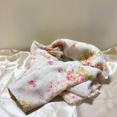 【使用回数少なめ】ユニクロ&ローラ・アシュレイ　ストール