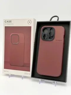 Moment iPhone15 Pro ケース レッドクレイ Mシリーズ