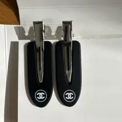未使用 ·CHANEL ノベルティ ヘアクリップ　黒　2本セット