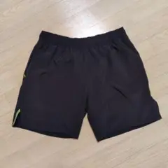 黒ショートパンツ マイプロテイン