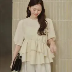 titivate tシャツ イレギュラーヘムペプラムトップスのサムネイル
