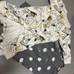 スヌーピー柄ロンパースとドット柄ロンパースセット