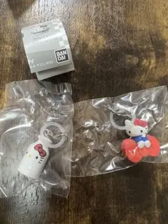 ハローキティ ガチャガチャ　2個セット BANDAI