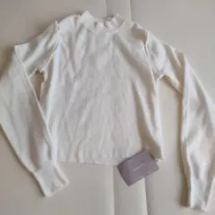 アイボリー リブ編み 長袖ハイネック Mサイズ　新品