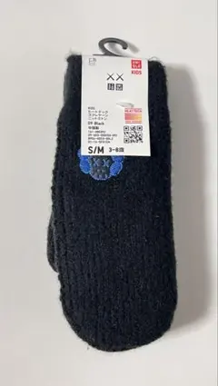 新品 UNIQLO×KAWS キッズ ミトン S/M 黒