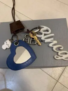 極美品　バレンシア　PALOMA キーリング　キーホルダー　チャーム 極美品】 Balenciaga PALOMA チャーム 【公式通販】