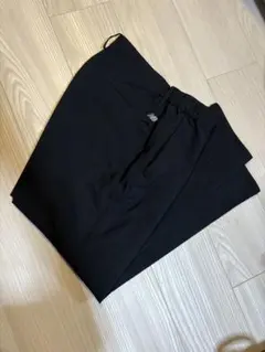 New Balance MET24 SLIM TAPERED FIT PANTS