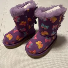 【新品未使用】UGG子供ブーツ (Butterflies)のサムネイル