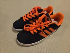 adidas NEO スニーカー ブラック×オレンジのサムネイル