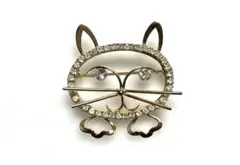 ブローチ　猫