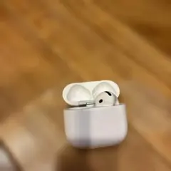 AirPods4 充電ケース ノイキャン付き 右耳