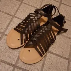 Forever 21 レースアップ風サンダル