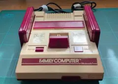 ファミコン 本体 コントローラー2個付属 清掃済み　任天堂 レトロゲーム