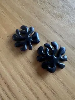 ヨーガンレール　定番水牛ピアス　黒 2025年最新】ヨーガンレール ピアスの人気アイテム - メルカリ