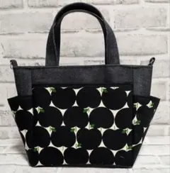 ハンドメイド　ポケット多数トート　バックりんご柄＆デニム