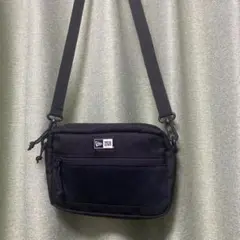 NEW ERA 黒 ショルダーバッグ