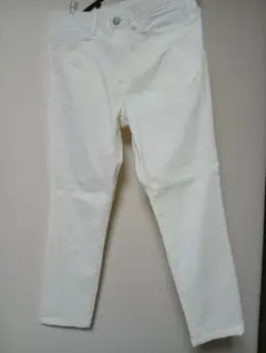 ホワイト、ストレッチスキニーパンツ