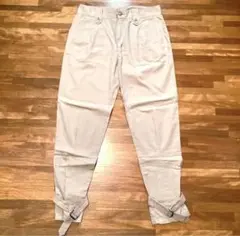ベネトン　テーパードパンツ　ボトムス　綿100% ベージュ