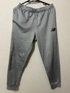 New Balance グレー ジャージ パンツ