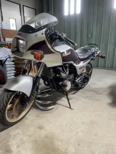 Kawasaki GPz400F（前期型）　国内のサムネイル