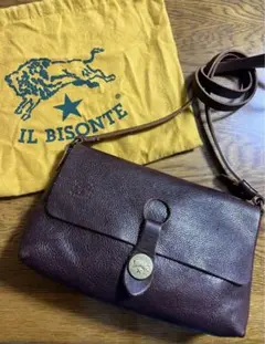 イルビゾンテ・IL BISONTE  ショルダーバッグ　ブラウン　コンチョボタン