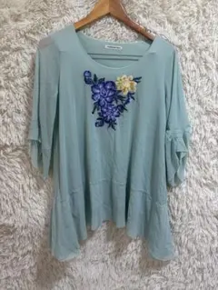 VIVIENNE TAMミントグリーン　シースルーチュニック　カットソーのサムネイル