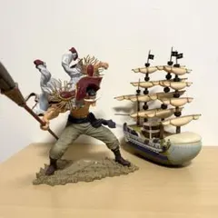 中古ワンピース　白髭と船セットのサムネイル
