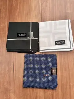 新品 LANVIN ハンカチ２枚　DAKSハンカチ1枚