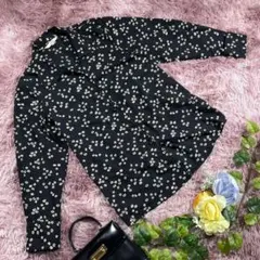 【FMN】長袖カットソー　『11号』　ブラック　小花柄　総柄シャツ　リボン　大人