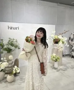 hinari フラワー刺繍チュールレースワンピース