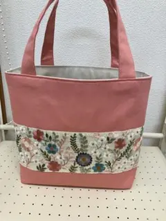 Item thumbnail for item 2944df4b-f671-4b97-a966-30a2946dd35f