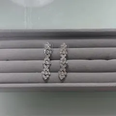 SHEIN ラインストーン ピアス シルバーカラー　レディース