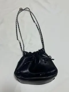 ブラックショルダーバッグ