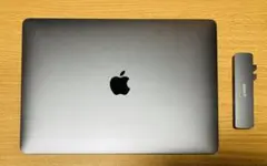 【本体】MacBook Pro 2019 13.3インチ + typeC拡張ハブ