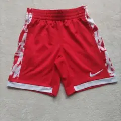 Nike 赤 ハーフパンツ 　サッカー　バスケット
