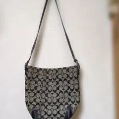 COACH シグネチャー ショルダーバッグ
