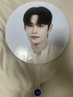 2025年最新】キム・ジウン うちわの人気アイテム - メルカリ