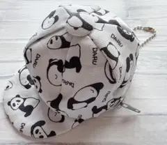 ハンドメイド　キャップ帽子型ポーチ　キーホルダー　パンダ