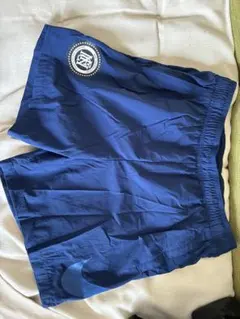 NIKEネイビー ショートパンツ ロゴ付き