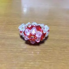 ビーズの指輪（赤）ハンドメイド