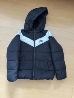NIKE 中綿ジャケット フード付き ブラック×ホワイト