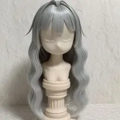 8インチ(頭囲21-22cm) ディーラー様製ウィッグ　インティーク　銀灰色