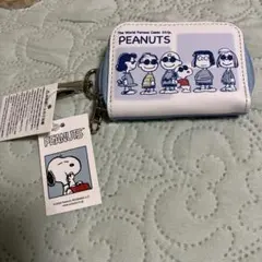 値下げ　PEANUTS SNOOPY スヌーピー キャラクター 鍵 キーケースのサムネイル